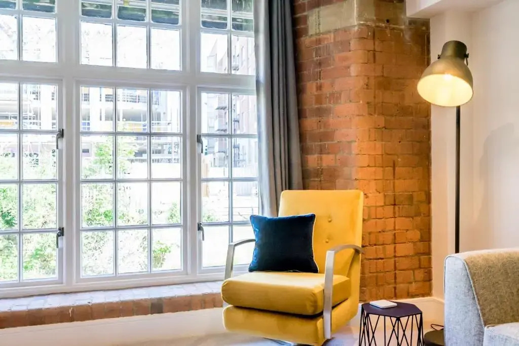 26 Cocoa Suites (parking included)