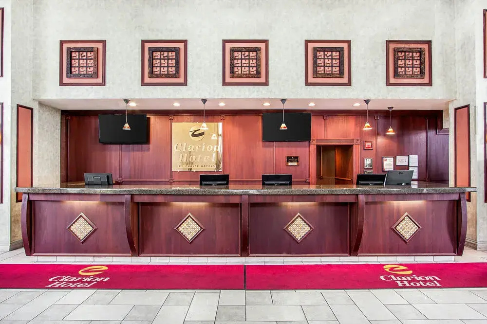 Clarion Hotel & Conference Center Tampa