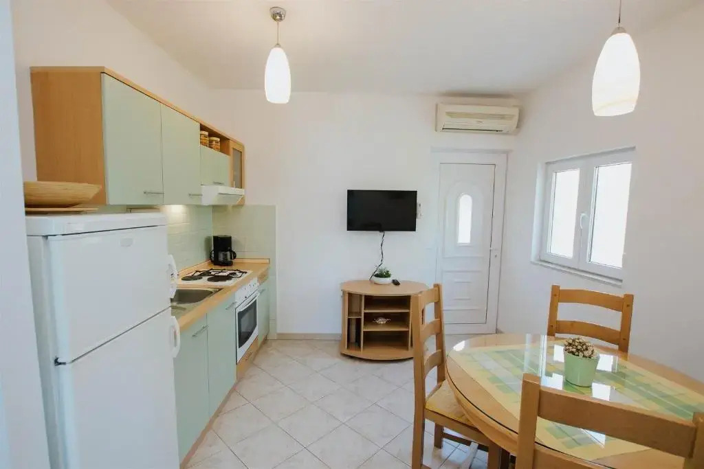 Apartments Dome - 30 m from beach