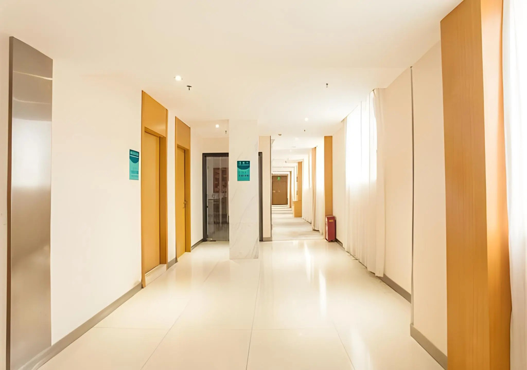 City Comfort Inn