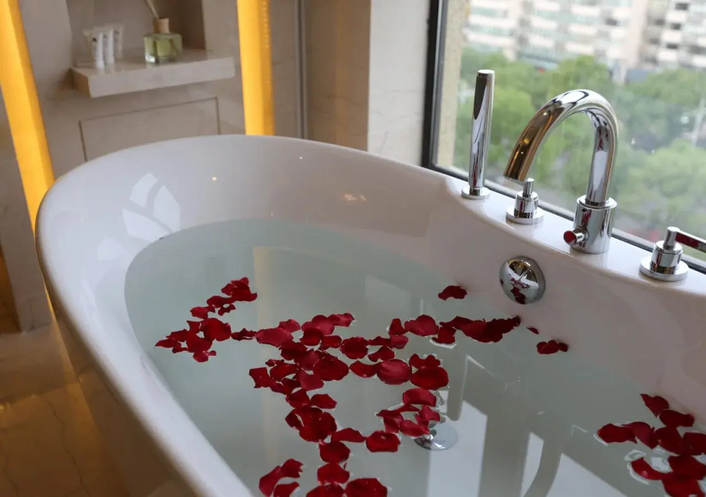 S&N Zhejiang LinHai International Hotel