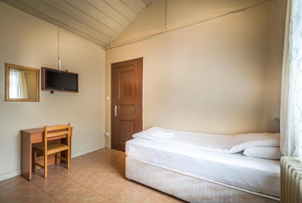 Yeni Hotel