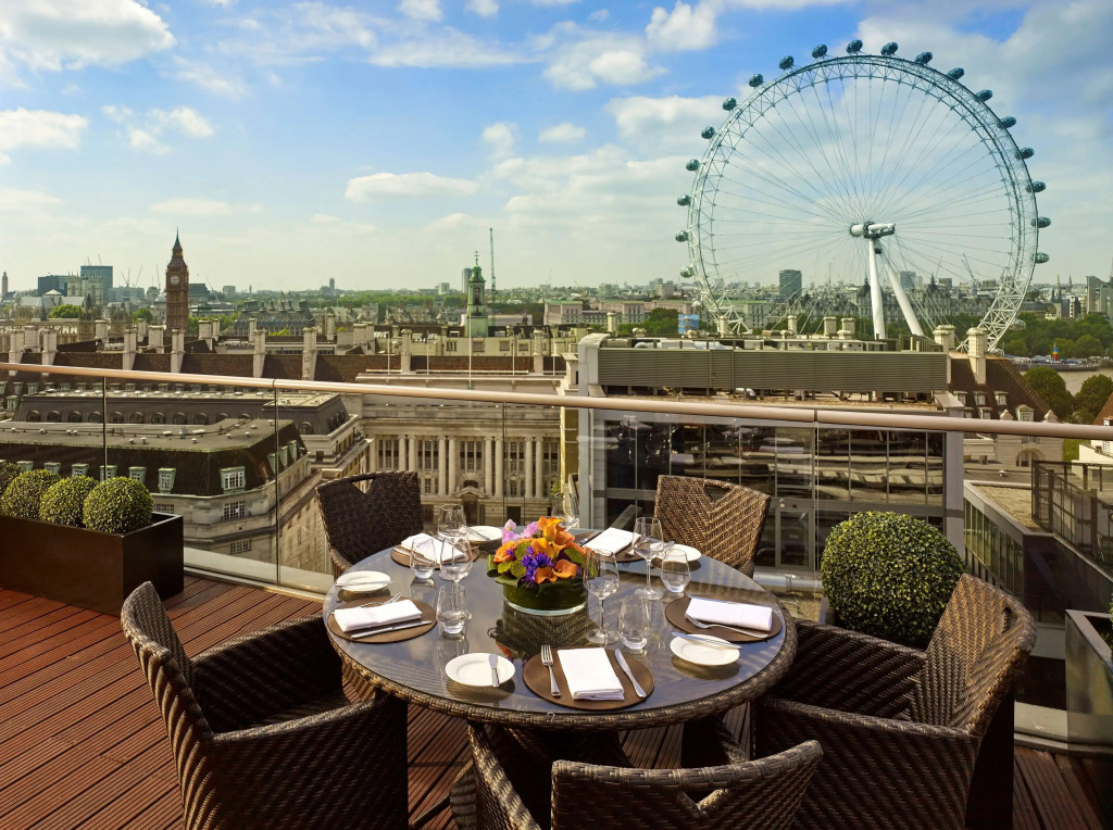 Park Plaza County Hall London