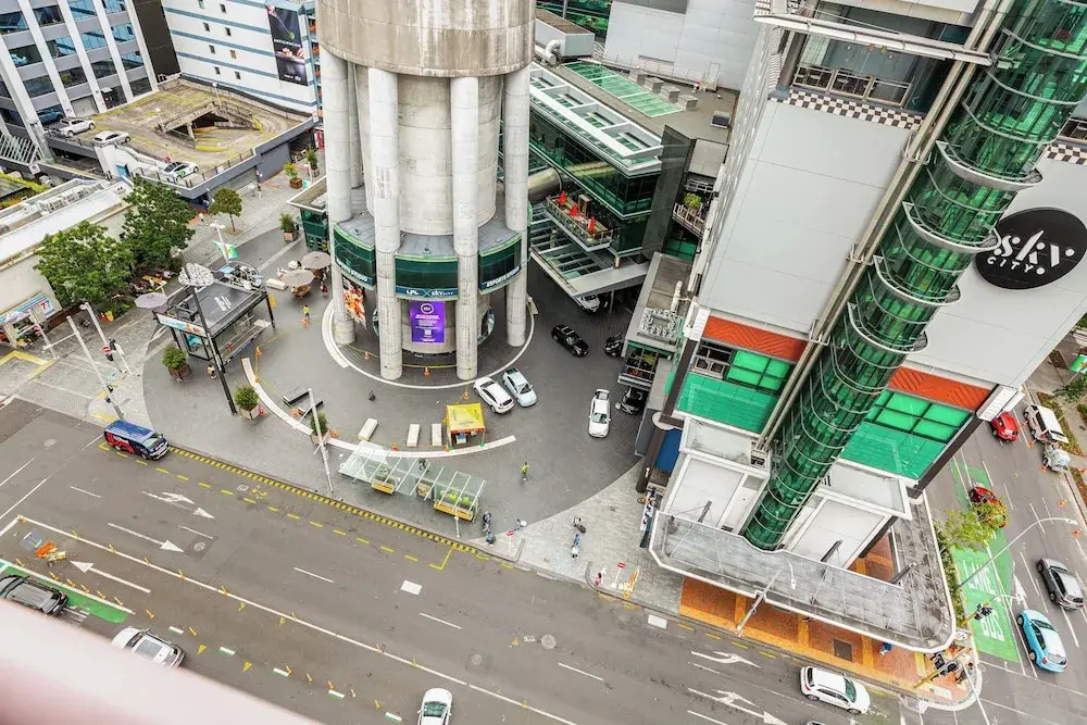 Central CBD Apt | Balcony & Style | Zodiak Stays