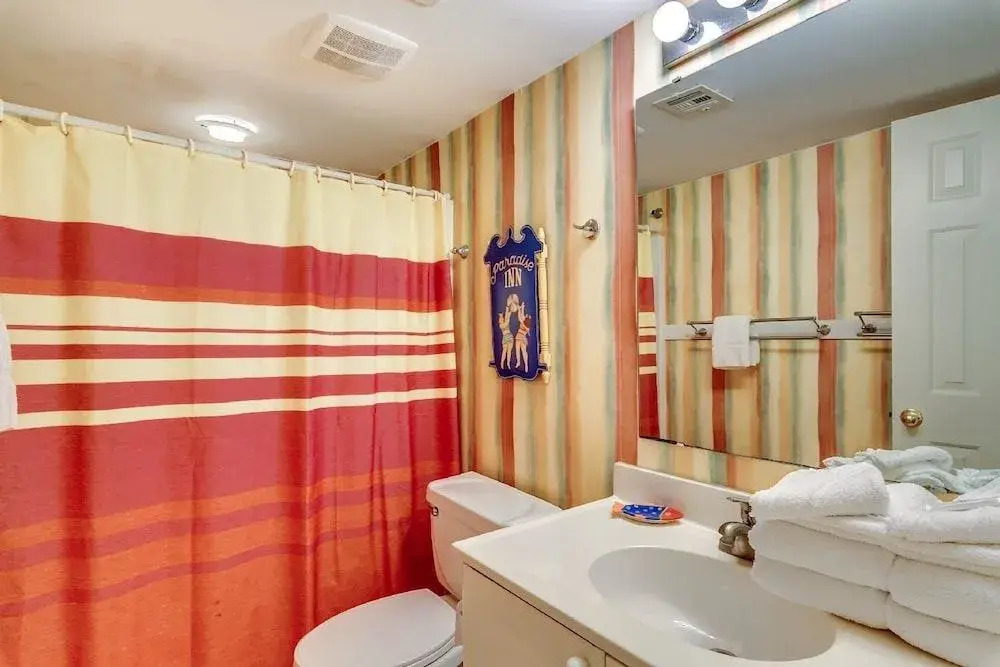 Ocean Bay Club - 906 by RedAwning