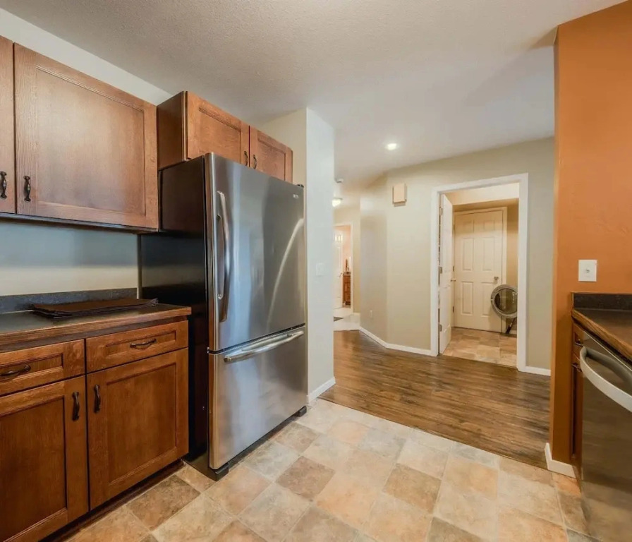 Meadow Lake Townhouse
