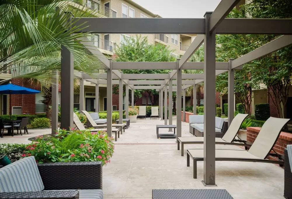 Deluxe Galleria Suites by Sonder