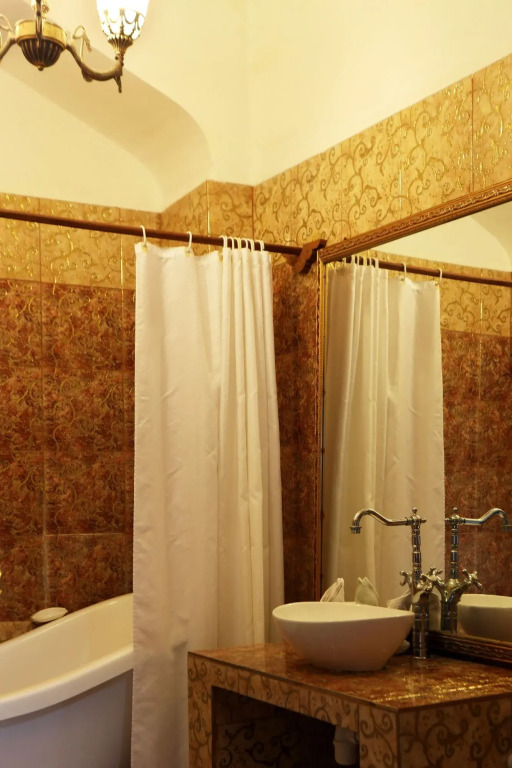 Africa House Hotel