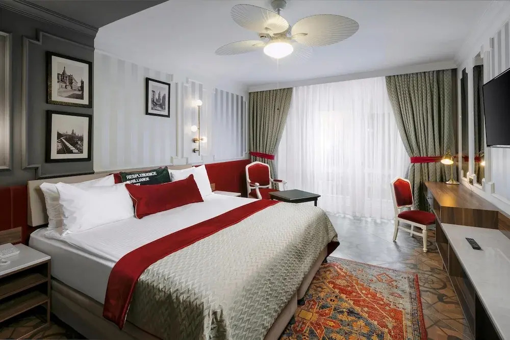 WOW Hotels