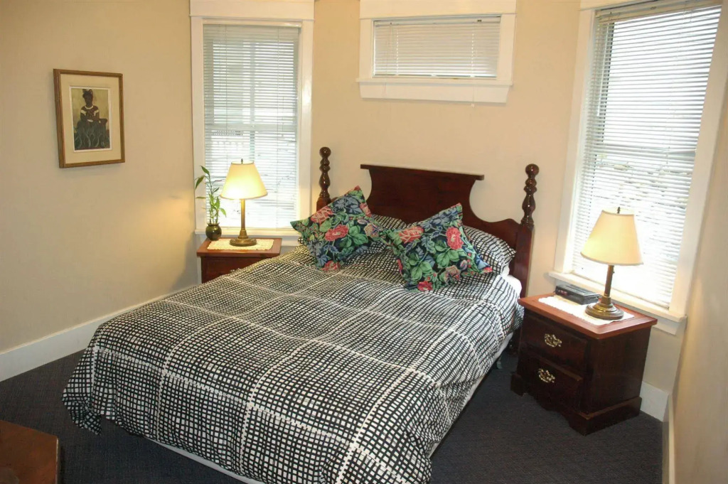 Cambie Lodge
