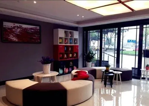 Ibis Chongqing Ranjiaba