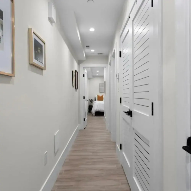 Central 2 br City Sanctuary Commuter friendly