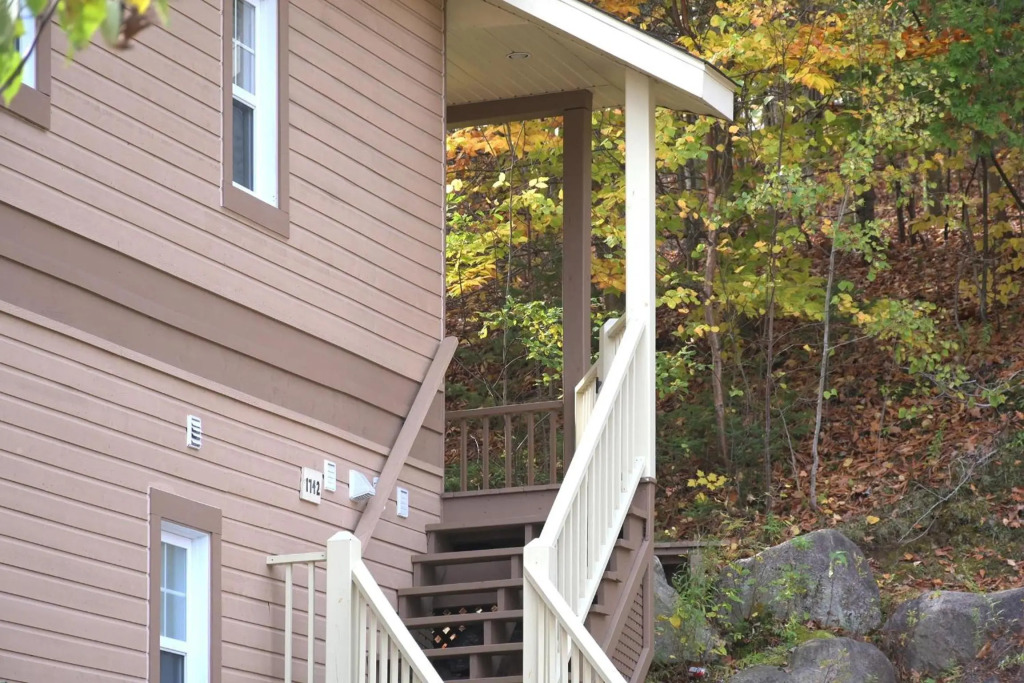 Magnificent 2BR 2B Unit with Golf Course and Mountain Views