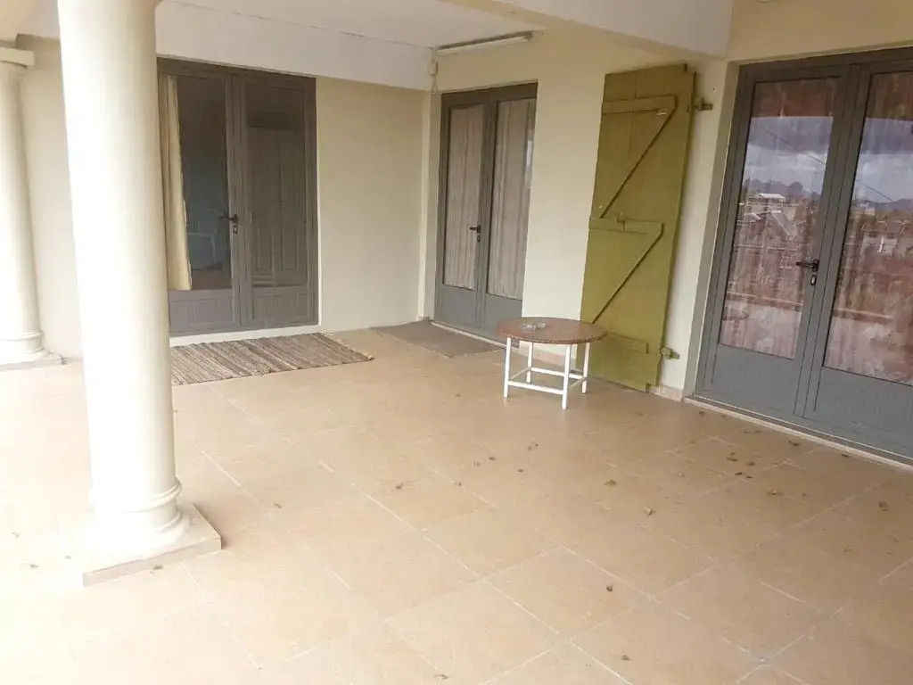 Apartment With 4 Bedrooms in Curepipe, With Furnished Balcony