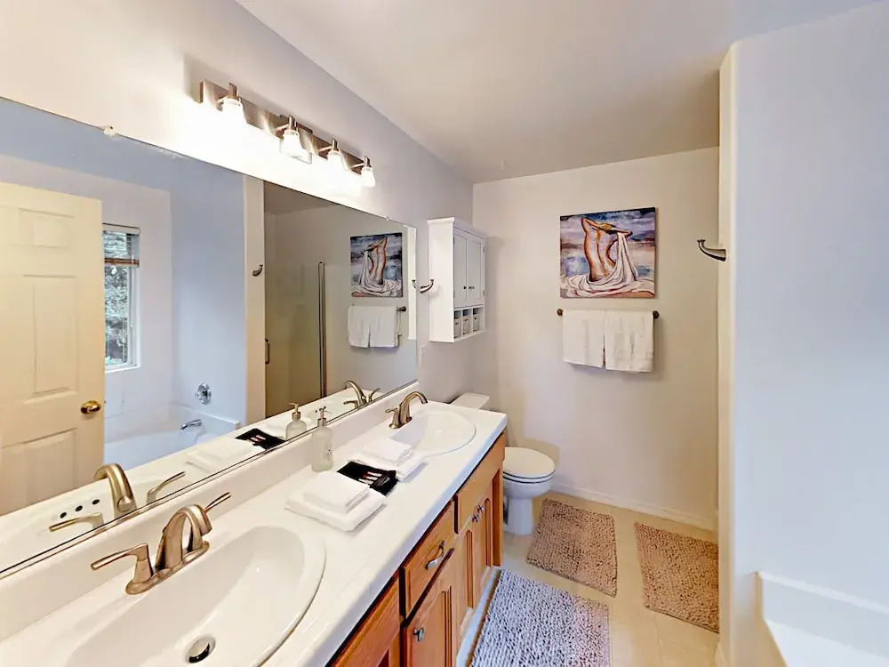 Refined Wine Country Home 3 Bedrooms 2.5 Bathrooms Home