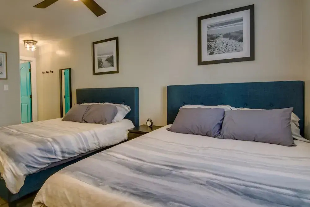 Walk to Beach & Boardwalk: Ocean City Condo