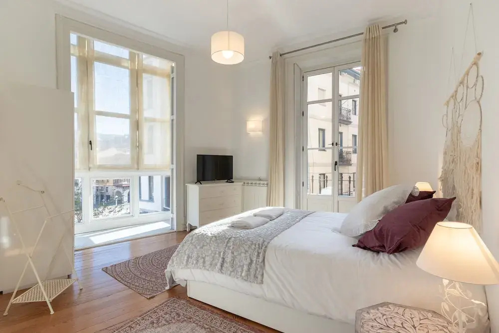 OLD TOWN VII apartment by Aston Rentals