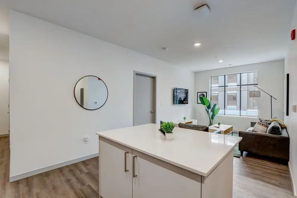 FRONTDESK LivRed Campus Apts Haymarket Square Lincoln