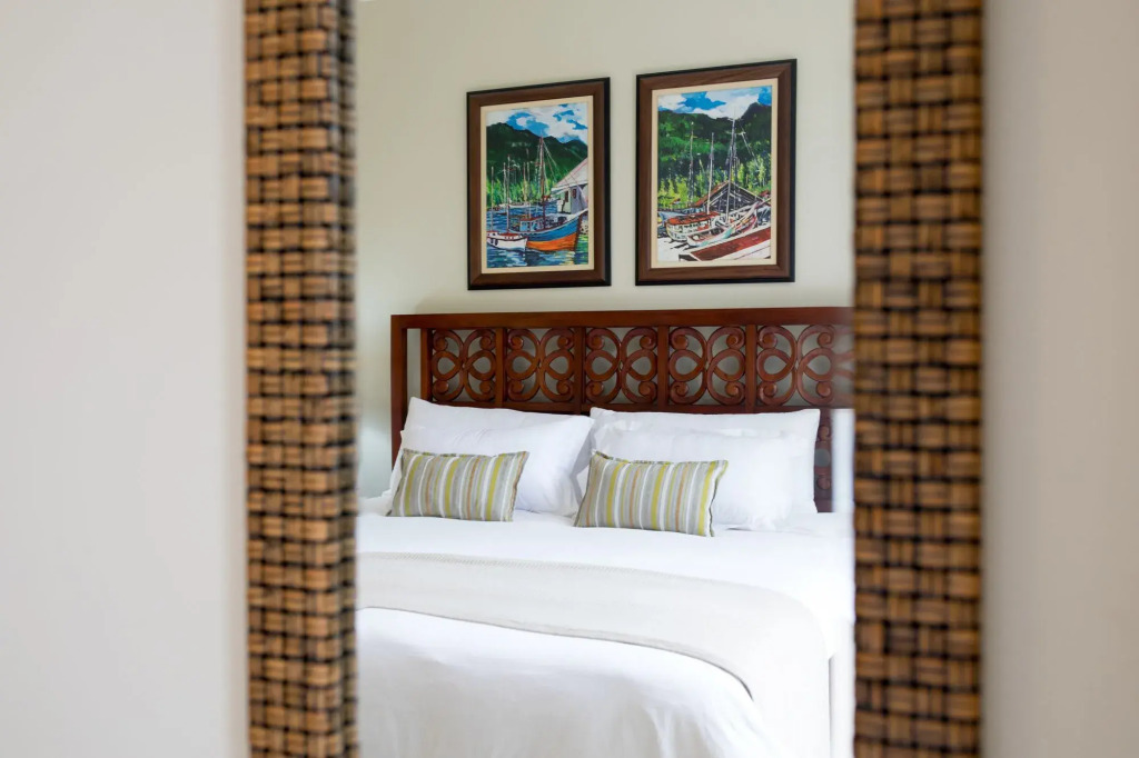 Eden Island Luxury Accommodation
