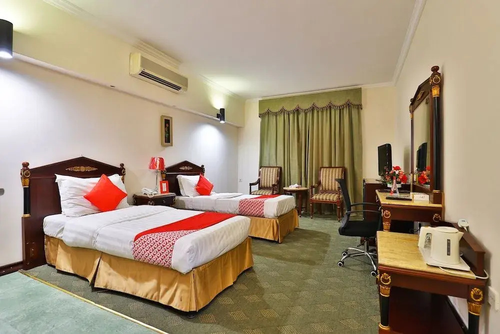 Oyo 395 Al Hafof Hotel