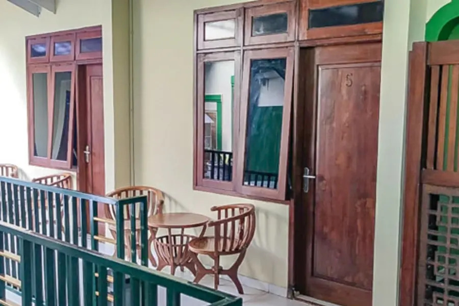Hotel Wisata Ziarah Sunan Bonang Syariah Mitra RedDoorz