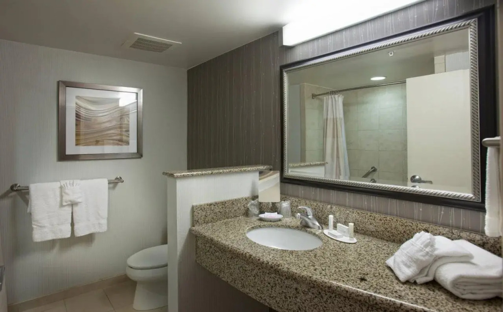 Courtyard by Marriott Fayetteville