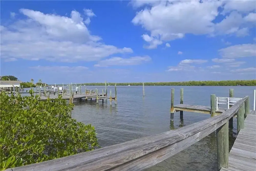Bay Star 1 - Two Bedroom Home
