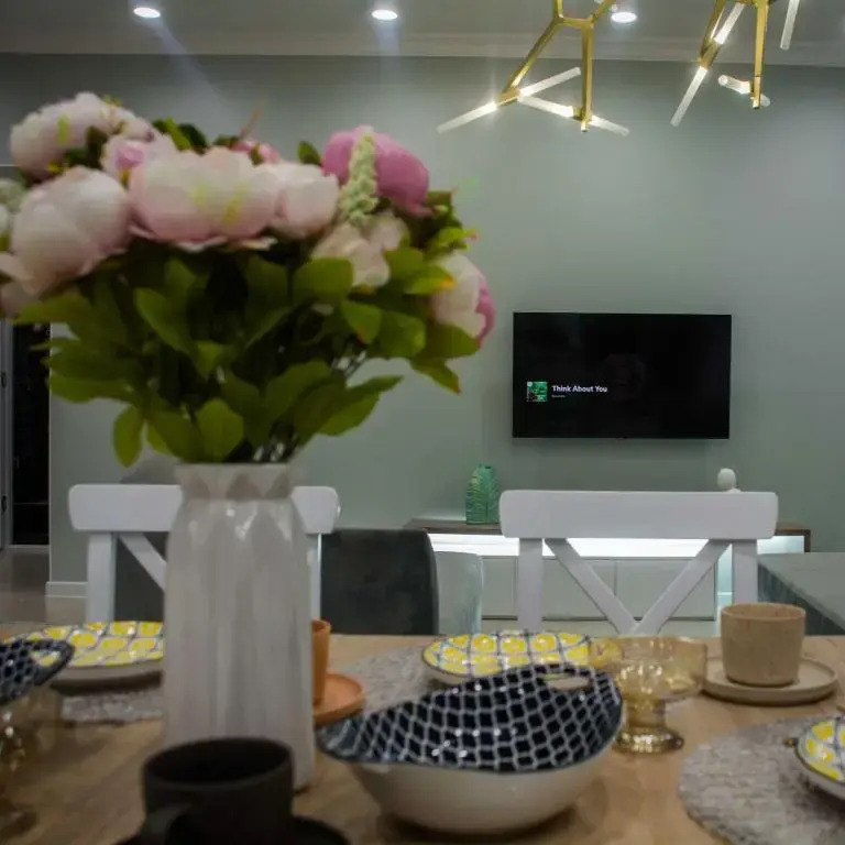 Deluxe Apartment - Tamerlan Residence
