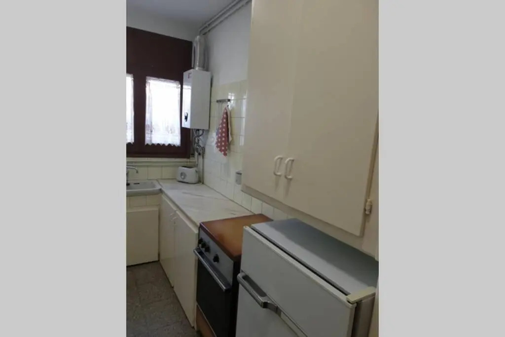 Àncora, apartamento 2 hab. con vistas al mar U1