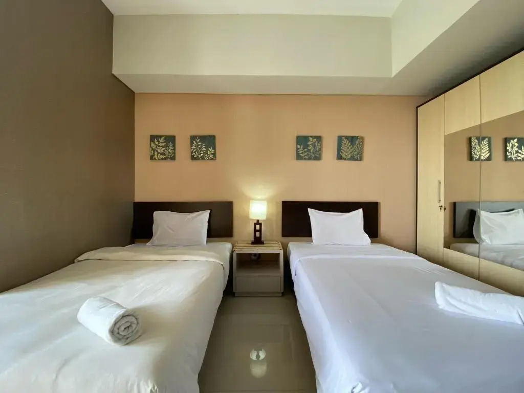 "Deluxe Studio Room At Skyland Jatinangor"