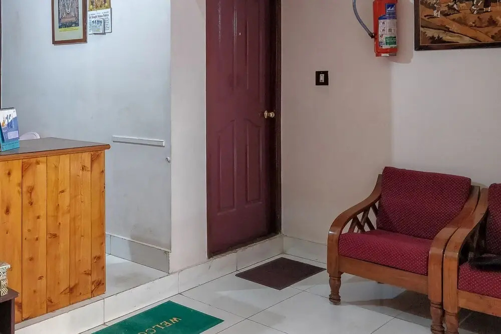 OYO 27809 Hotel Ganapathy Garden