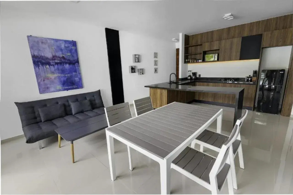 Angelina 28 Beachfront and Family Apartments - Modern and Relaxing Long Stays - 20 min from Cancun Airport