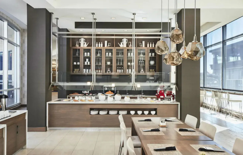 AC Hotel by Marriott Cincinnati at The Banks