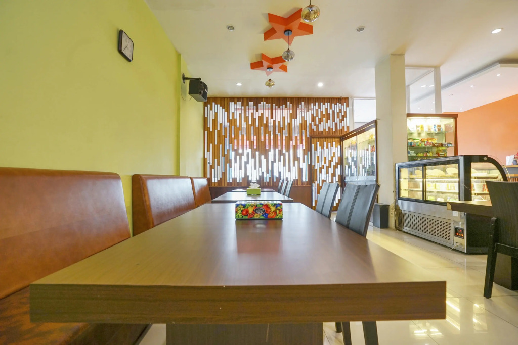 OYO 251 The Maximus Inn Hotel