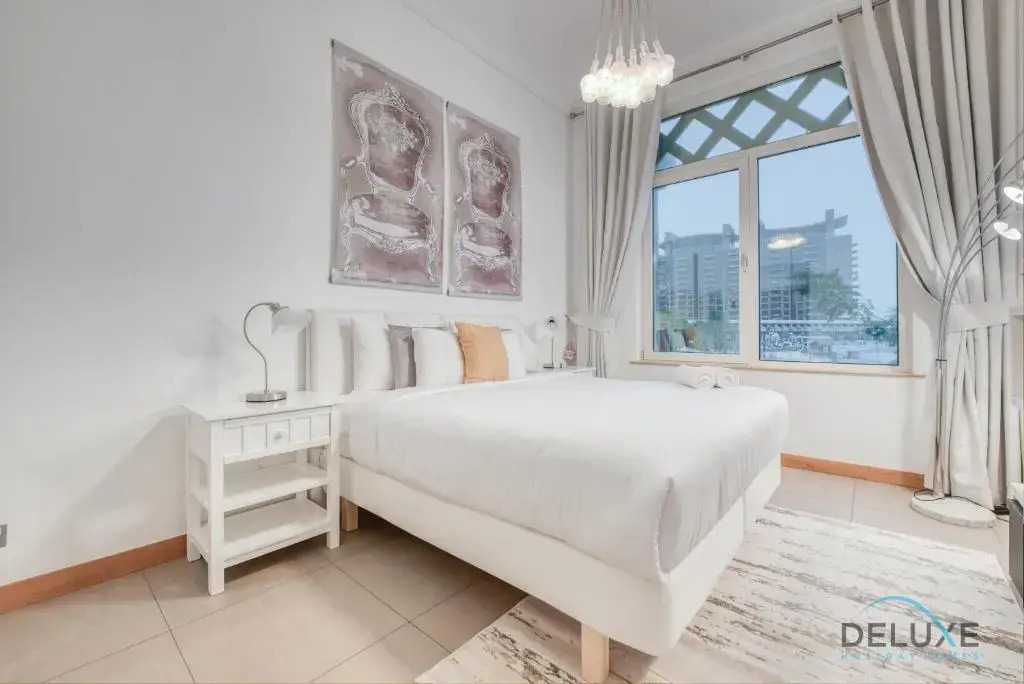 Lively 1 BR at Al Nabat Shoreline 8 Palm Jumeirah by Deluxe Holiday Homes