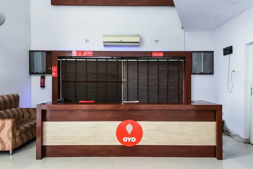 Green City Club by OYO Rooms