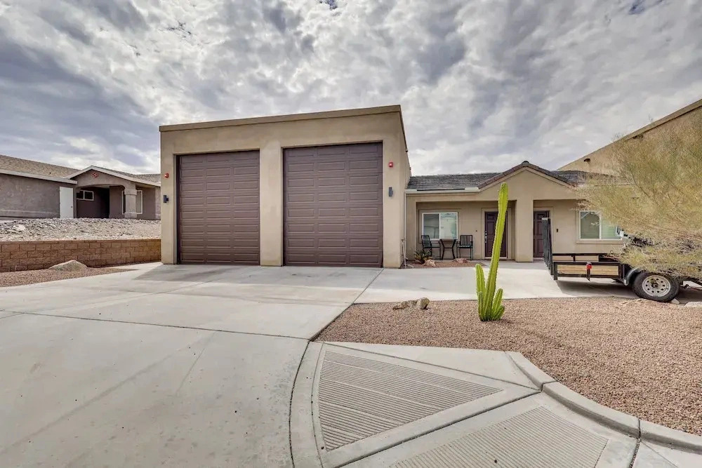 3 Mi to Lake Havasu: Condo w/ Mountain & Lake View