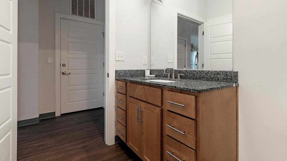 Landing Apartments near Downtown and UAB