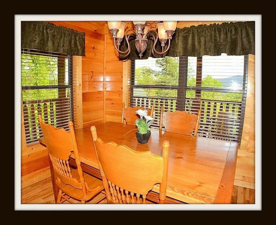 Changes in Latitude - 2 Br cabin by RedAwning