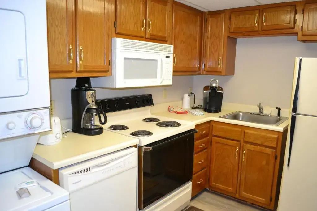 River Place Condos 401 2BD