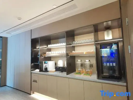 JI Hotel (Jiaozhou Jiaodong Airport Zhanqian Avenue)