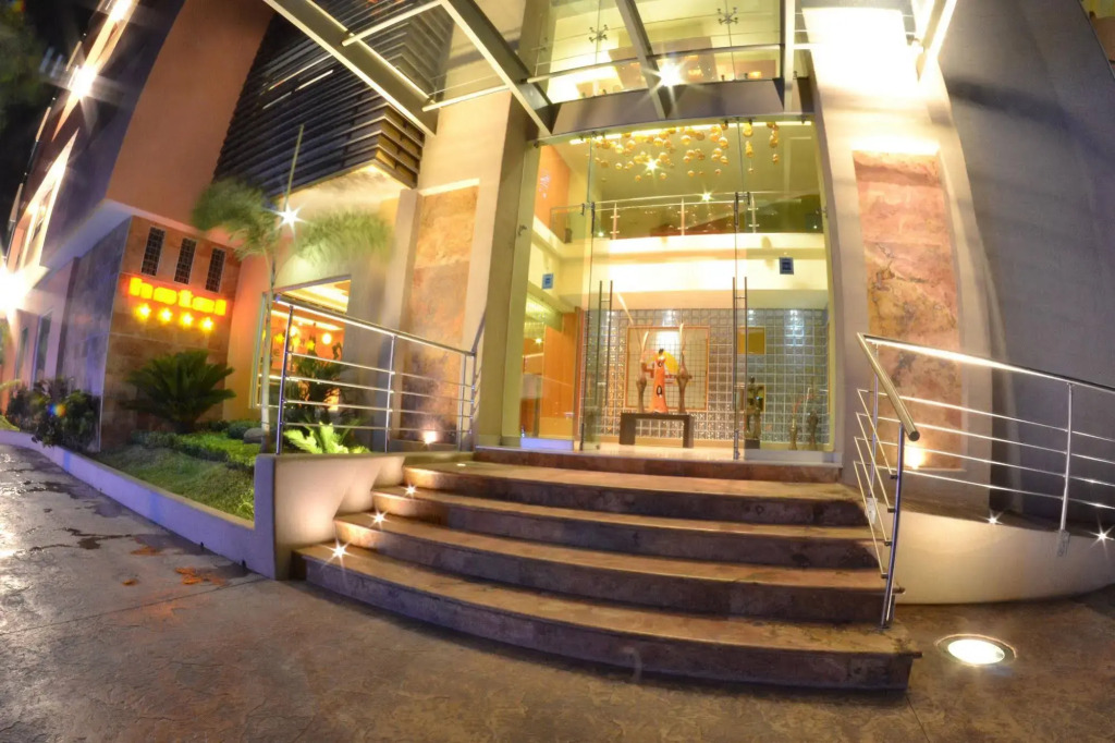 Hostalia Hotel Expo & Business Class
