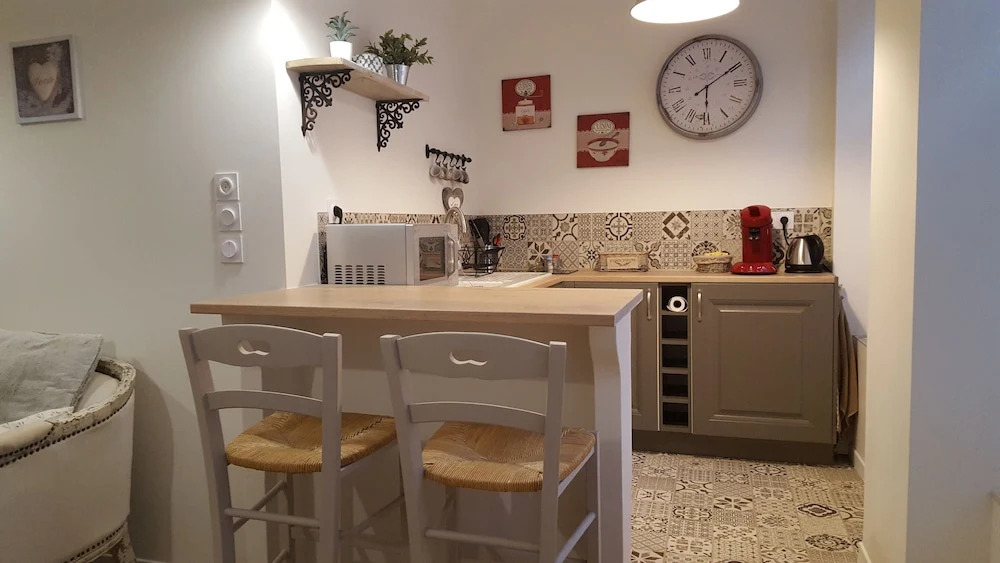 Appartement 2 pièces Le 32 BIS