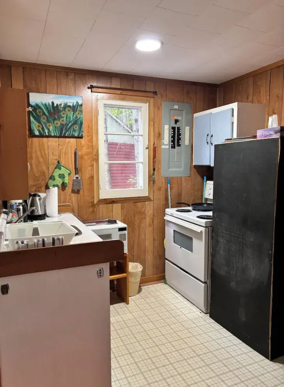 Lakefront Hideaway Resort