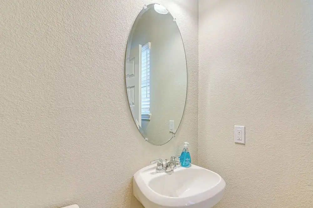 Welcoming Pasadena Home: 22 Mi to Downtown Houston
