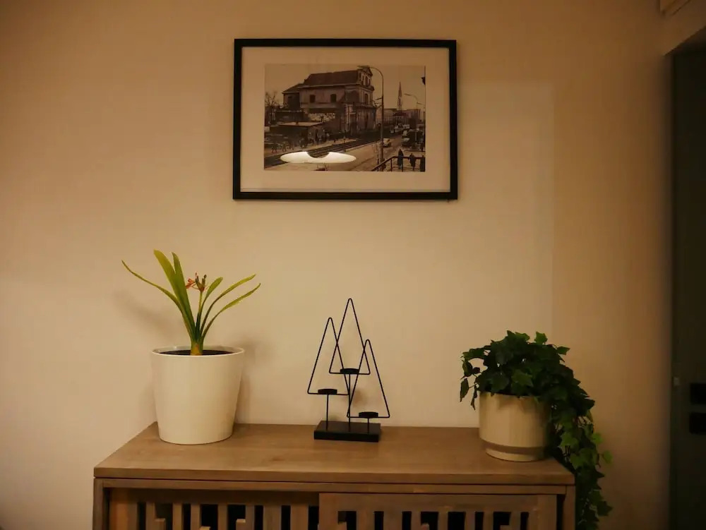 Spacious Designer 4-room Apartment in Center