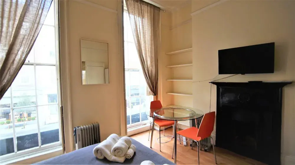 Marylebone - Crawford Street by Viridian Apartments
