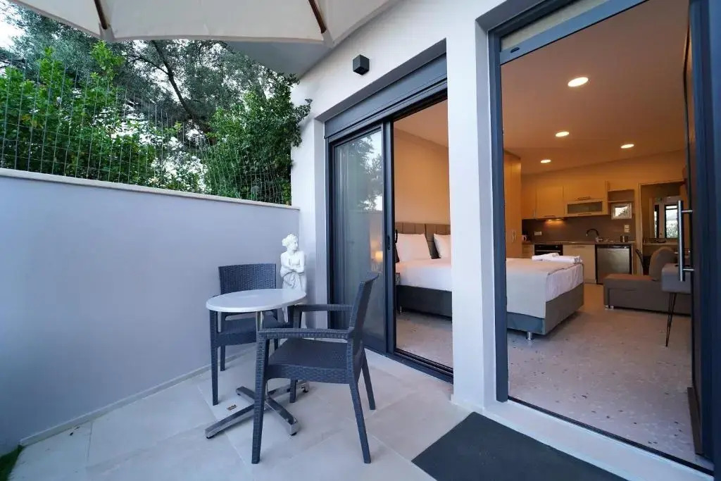 Moonlight Suites