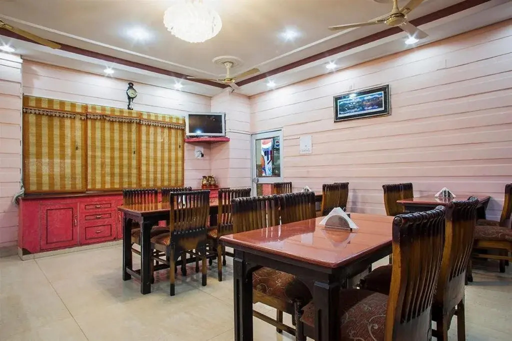 Hotel Lalit Palace Dehradun