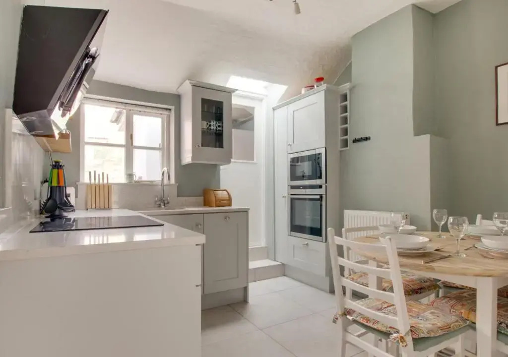 2 Bed in Woodbridge oc-csn2